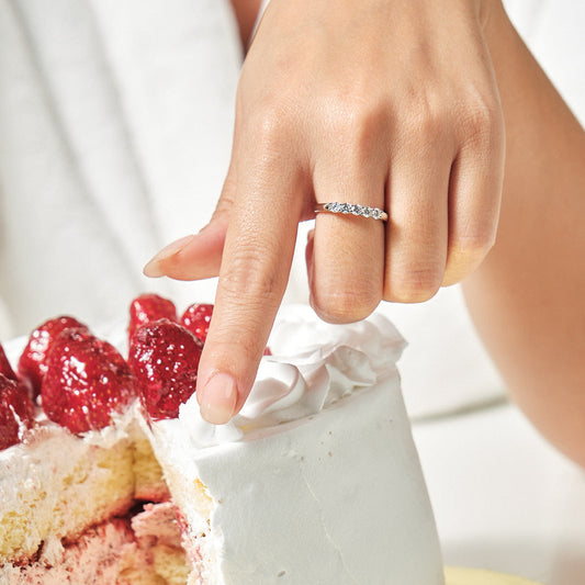 ODETTE Ring (Half-Eternity)